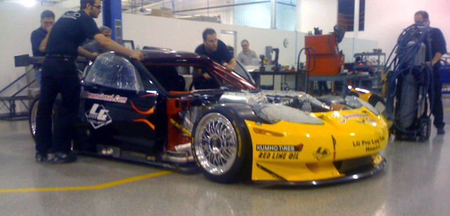 First Pics! ALMS GT2 Corvette!
